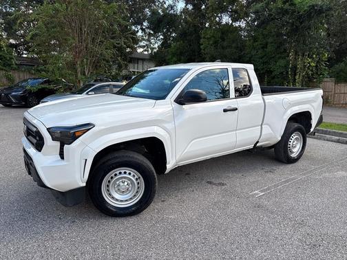 2024 Toyota Tacoma SR