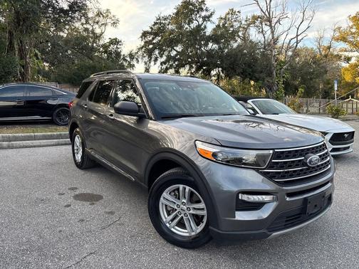 2024 Ford Explorer XLT