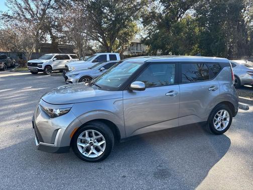 2024 Kia Soul LX