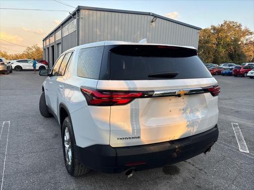 2023 Chevrolet Traverse LS