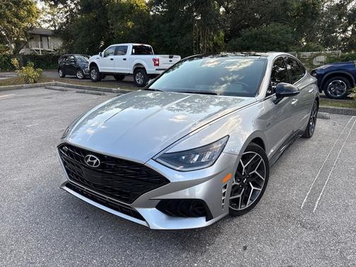 2022 Hyundai SONATA SE