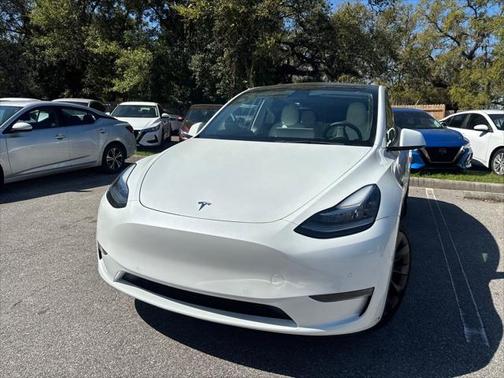 2022 Tesla Model Y Long Range Dual Motor All-Wheel Drive