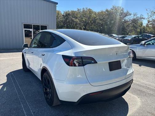 2022 Tesla Model Y Long Range Dual Motor All-Wheel Drive