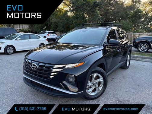 Black Pearl 2024 Hyundai TUCSON SEL