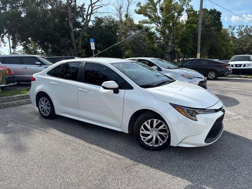 2022 Toyota Corolla LE