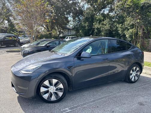 2021 Tesla Model Y Long Range Dual Motor All-Wheel Drive