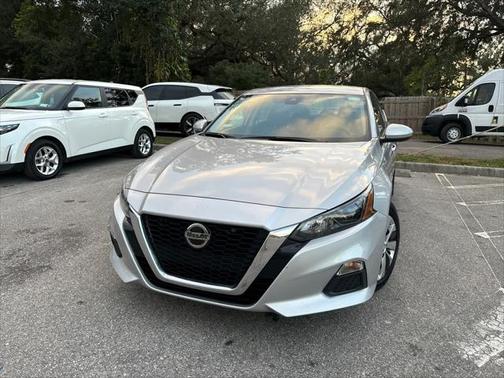 2022 Nissan Altima S FWD