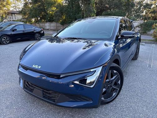 2025 Kia EV6 Light