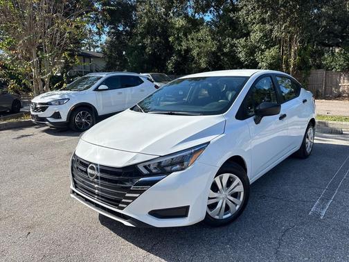2025 Nissan Versa 1.6 S