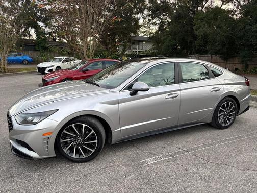 2021 Hyundai SONATA Limited