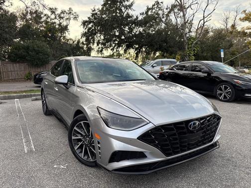 2021 Hyundai SONATA Limited