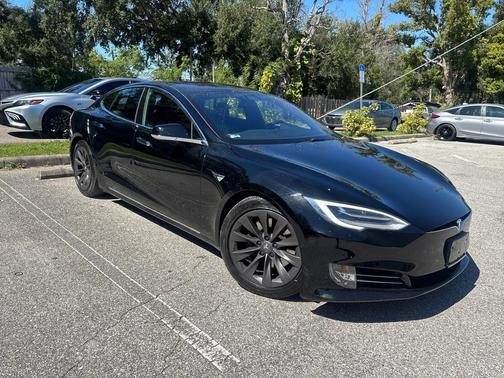 2020 Tesla Model S Long Range