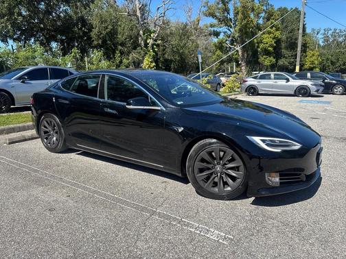 2020 Tesla Model S Long Range
