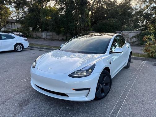 2023 Tesla Model 3 Standard Range
