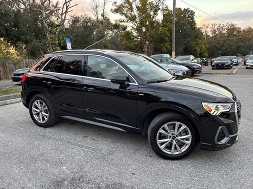 2024 Audi Q3 Premium 45 TFSI S line quattro Tiptronic