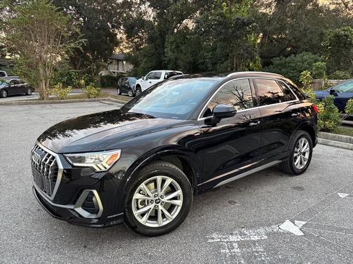 2024 Audi Q3 Premium 45 TFSI S line quattro Tiptronic