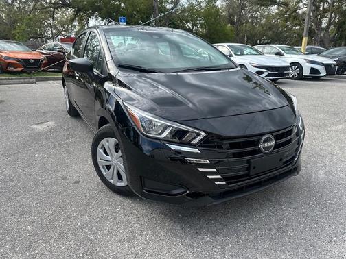 2024 Nissan Versa 1.6 S