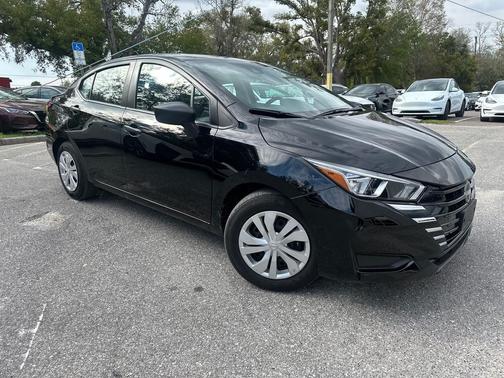 2024 Nissan Versa 1.6 S