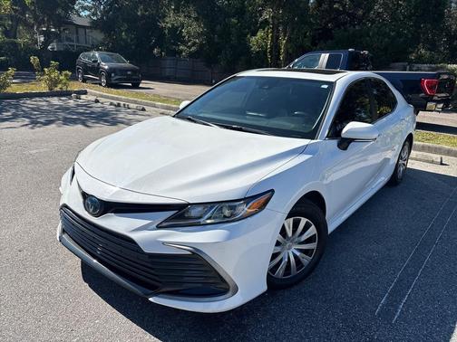 2022 Toyota Camry LE