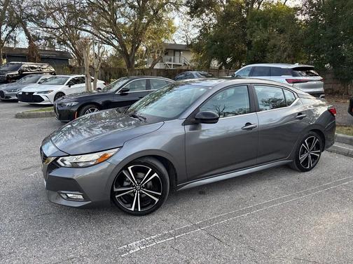 Gun Metallic 2021 Nissan Sentra SR