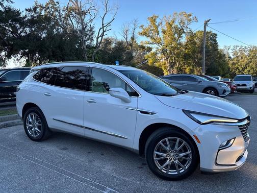 2023 Buick Enclave Premium FWD