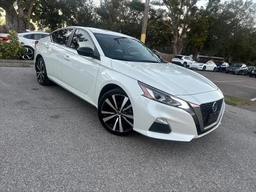 2021 Nissan Altima SR Intelligent AWD
