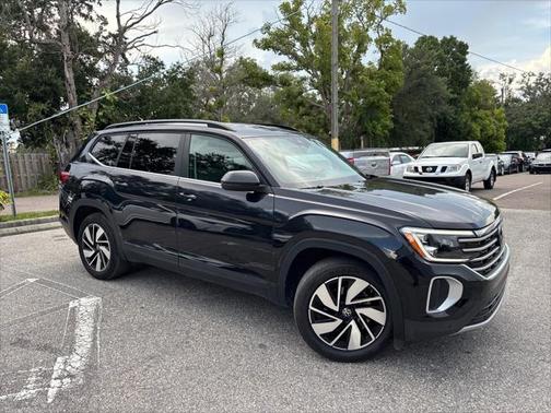 2024 Volkswagen Atlas 2.0T SE w/Technology 4MOTION