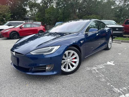 Deep Blue Metallic 2019 Tesla Model S Performance