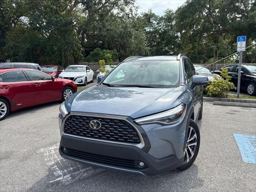 2022 Toyota Corolla Cross XLE