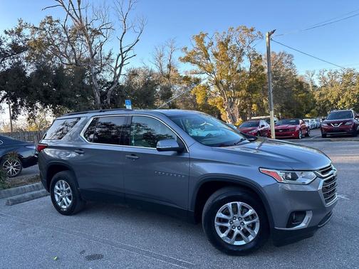 2021 Chevrolet Traverse LT Cloth