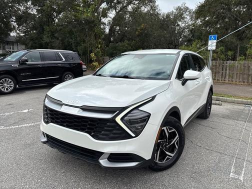 2024 Kia Sportage LX