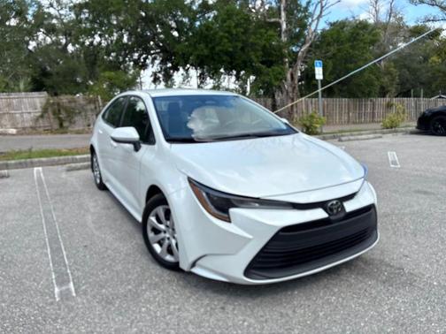 Wind Chill Pearl 2025 Toyota Corolla LE