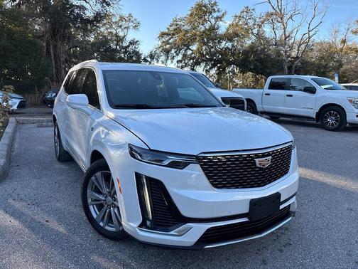 2024 Cadillac XT6 Premium Luxury FWD