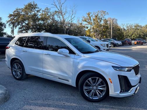 2024 Cadillac XT6 Premium Luxury FWD