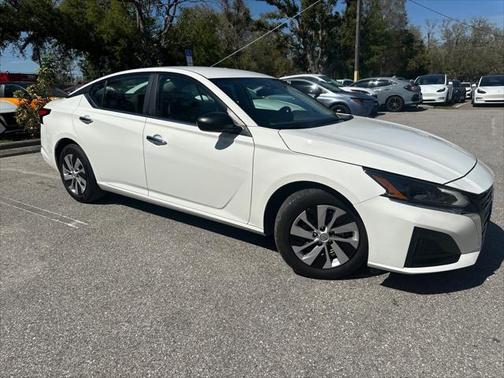 2024 Nissan Altima S FWD