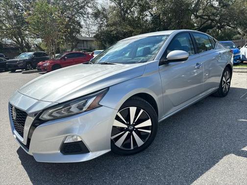 2021 Nissan Altima 2.5 SV
