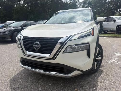 Pearl White Tricoat 2023 Nissan Rogue Platinum