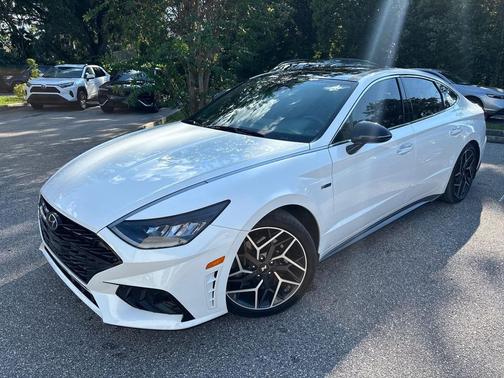 2022 Hyundai SONATA SE