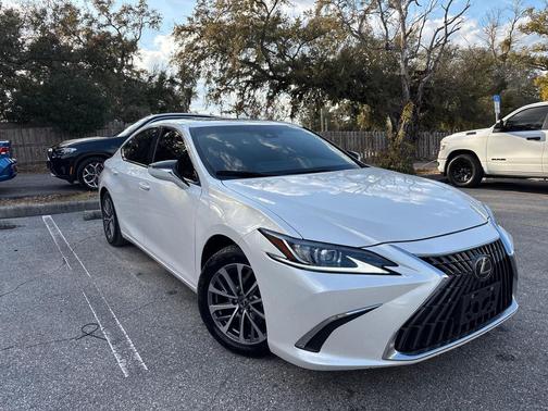 2024 Lexus ES 350 Base