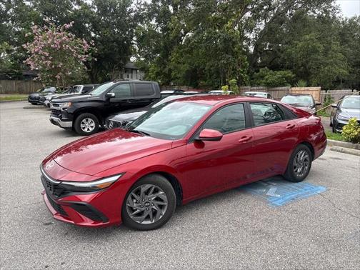 2024 Hyundai ELANTRA SEL
