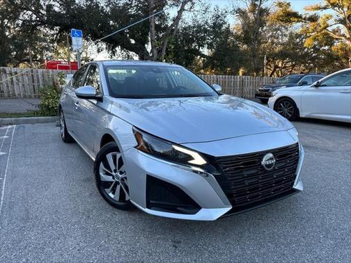 2023 Nissan Altima S FWD