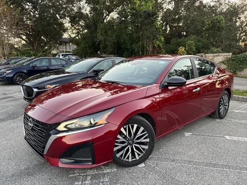 2025 Nissan Altima SV FWD