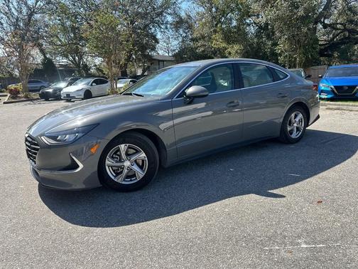 2023 Hyundai SONATA SE