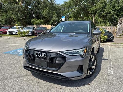 2021 Audi e-tron Premium