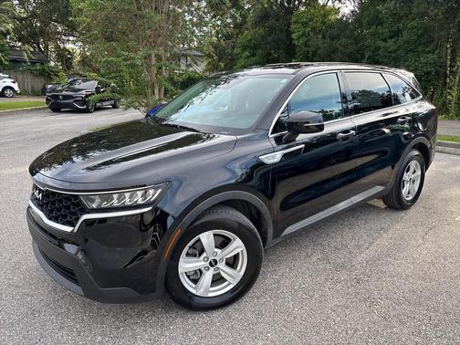 2022 Kia Sorento LX