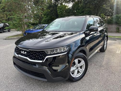 2022 Kia Sorento LX