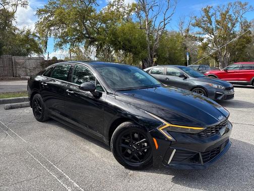 2025 Kia K5 LXS