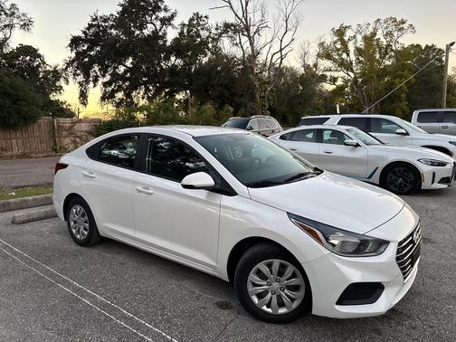 2021 Hyundai Accent SE