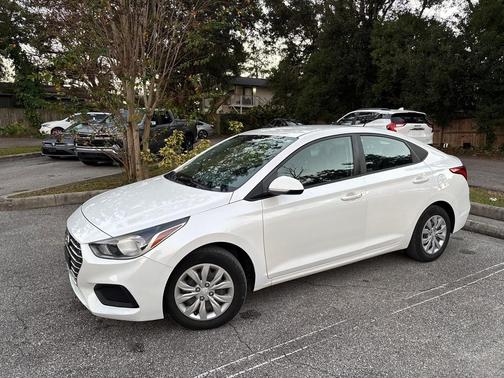 2021 Hyundai Accent SE