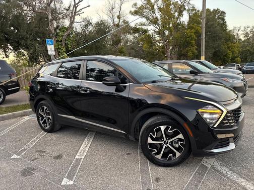 2024 Kia Sportage EX